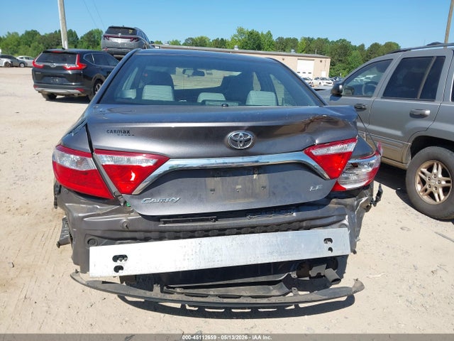 Toyota Camry Le