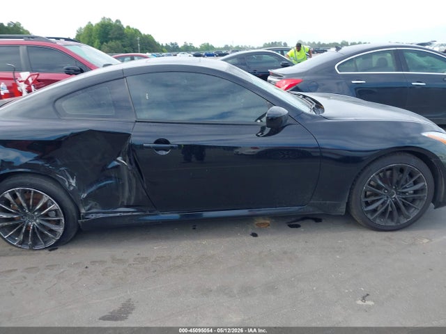INFINITI Q60