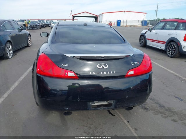 INFINITI Q60