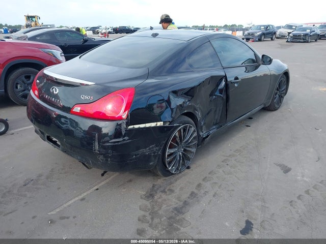 INFINITI Q60