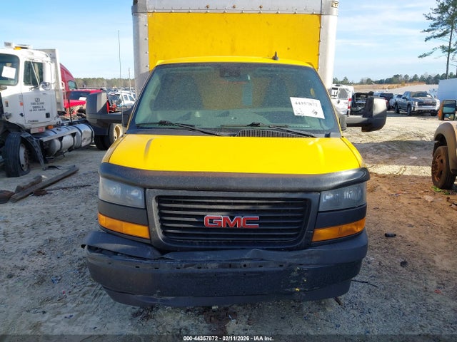 General Motors Savana Cutaway Work Van