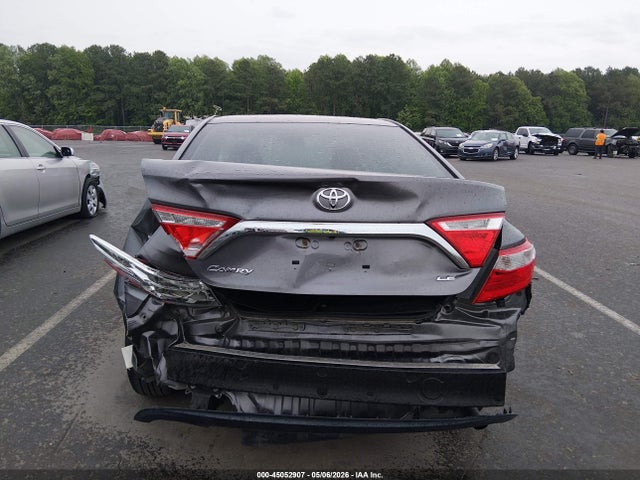 Toyota Camry Le