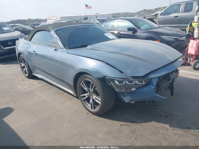 Salvage Ford Mustang Image