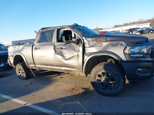 Ram 2500 Tradesman  4x4 6'4 Box