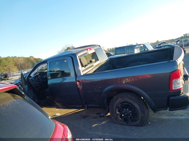 Ram 2500 Tradesman  4x4 6'4 Box