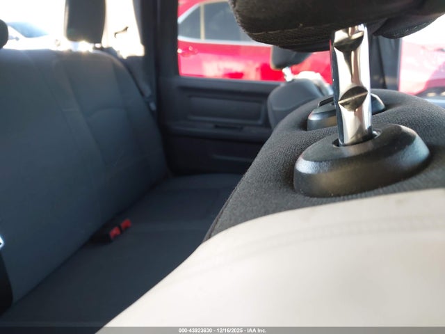 Ram 2500 Tradesman  4x4 6'4 Box