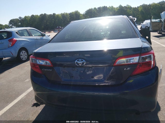 Toyota Camry Le