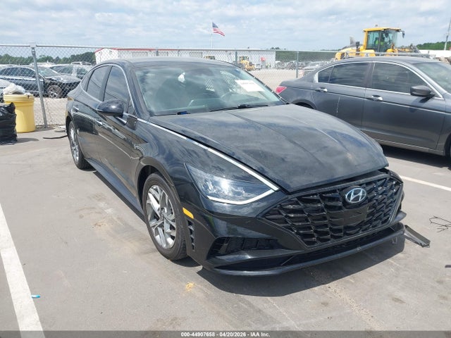 Salvage Hyundai SONATA Image