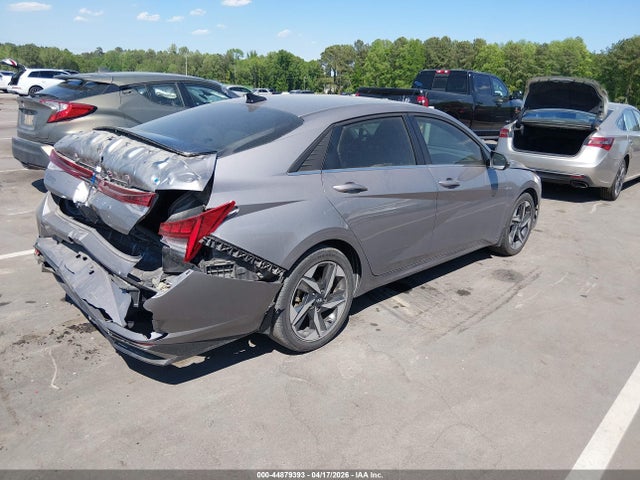 Hyundai ELANTRA Sel