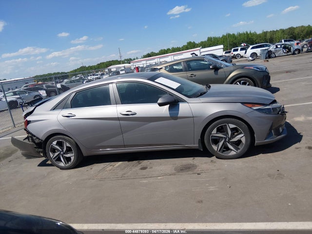 Hyundai ELANTRA Sel