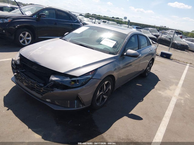 Hyundai ELANTRA Sel