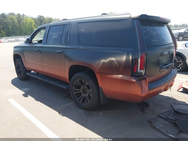 Chevrolet Suburban Lt