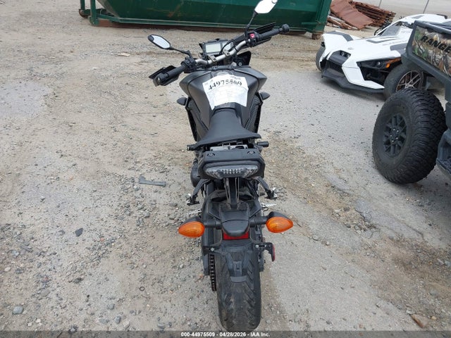 Yamaha Fj09 C