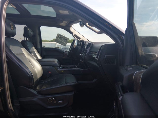 Ford F-250 Lariat