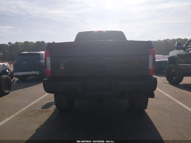 Ford F-250 Lariat