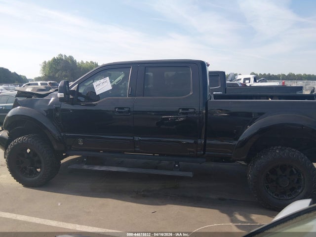 Ford F-250 Lariat