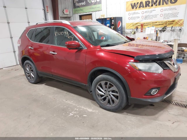 Salvage Nissan Rogue Image