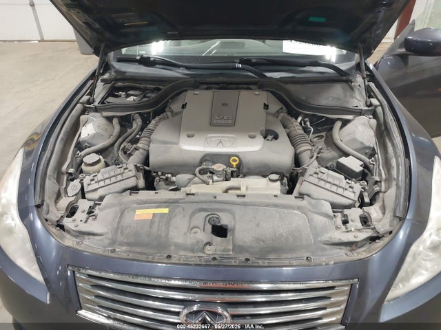 INFINITI G37 Journey