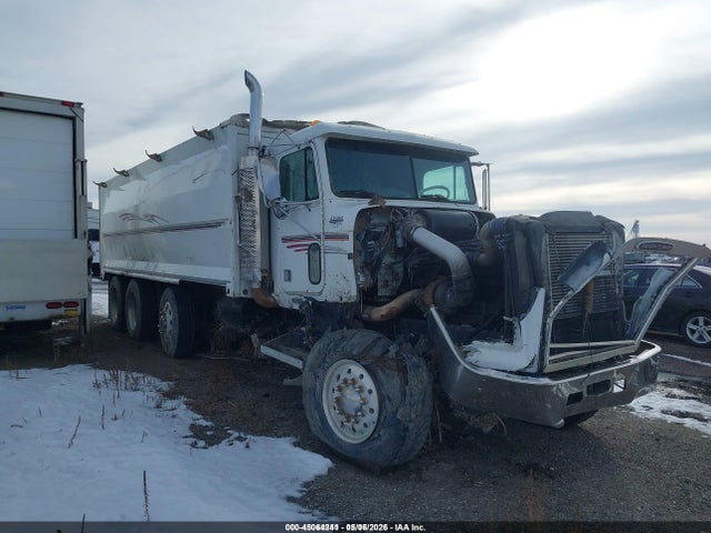 Salvage Freightliner Conventional Image