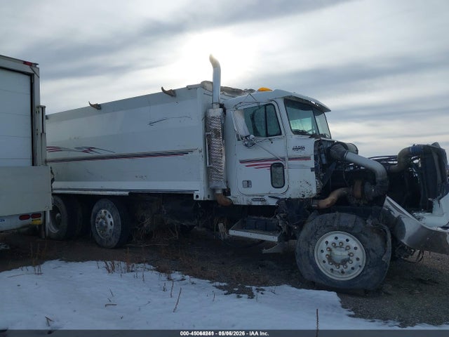 Freightliner Conventional Fld120