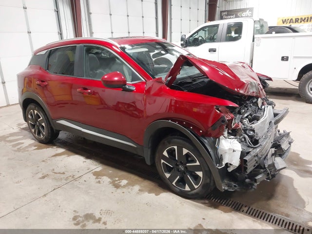 Salvage Nissan Kicks Image
