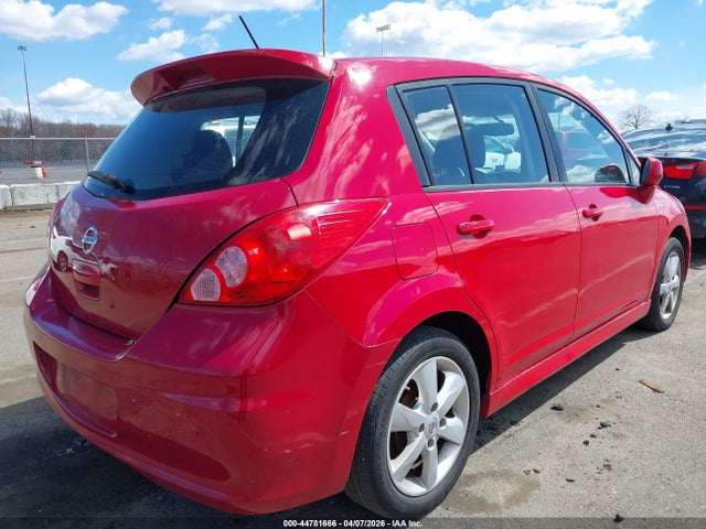 Nissan Versa 1.8 Sl