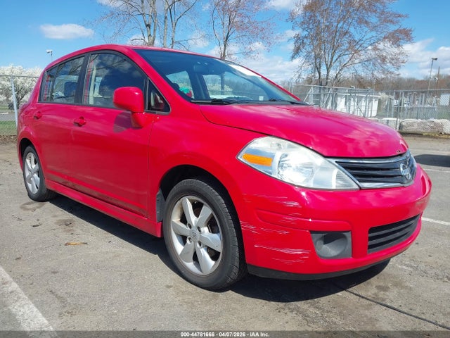 Salvage Nissan Versa Image
