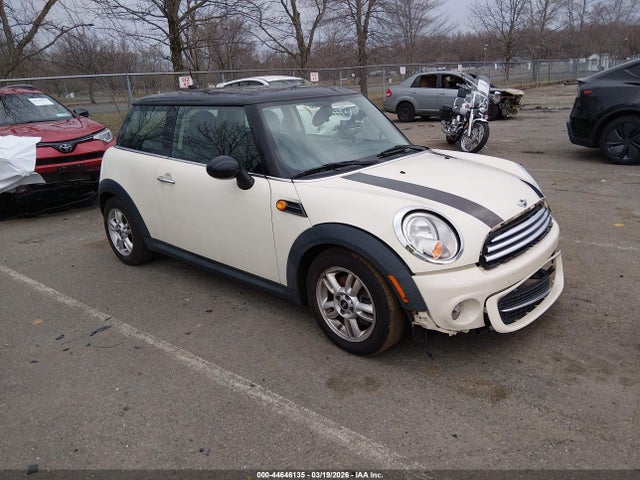 Salvage MINI Cooper Image