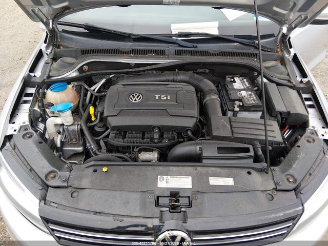 Volkswagen Jetta 1.8t Se
