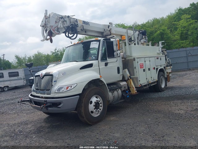 International 4000 4400