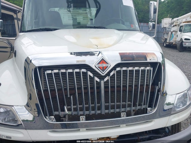International 4000 4400