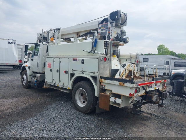 International 4000 4400