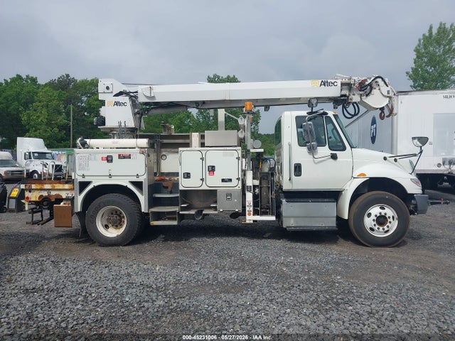 International 4000 4400