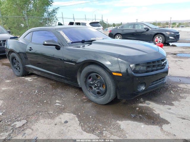 Salvage Chevrolet Camaro Image