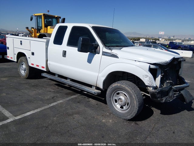 Salvage Ford F-350 Image
