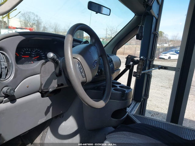 Ford E-450