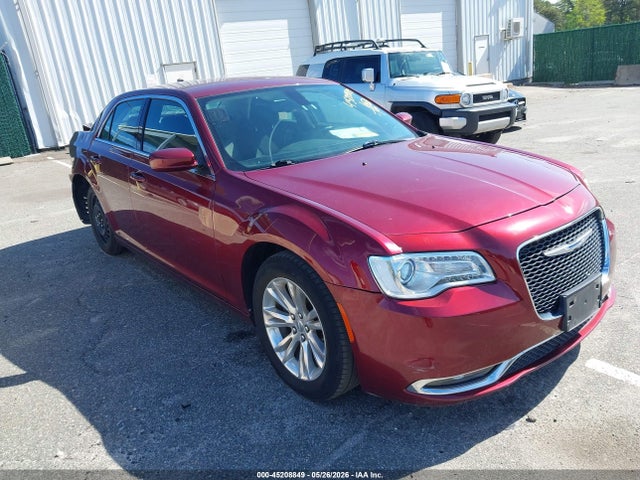 Salvage Chrysler 300 Image