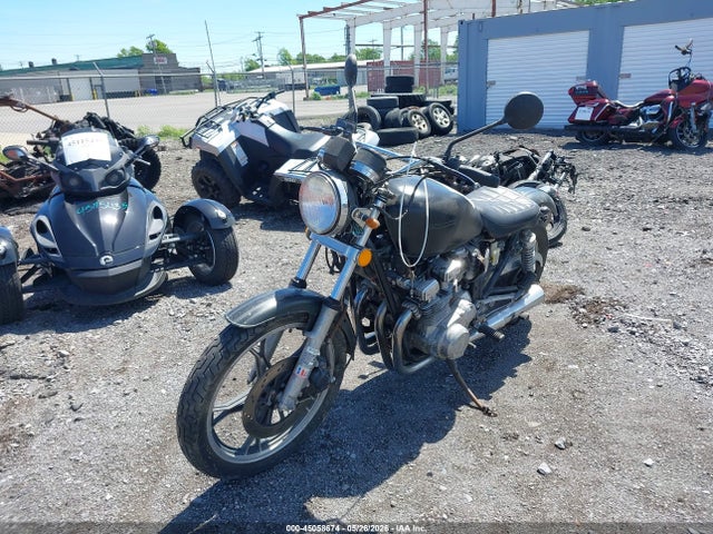 Suzuki Gs750 T