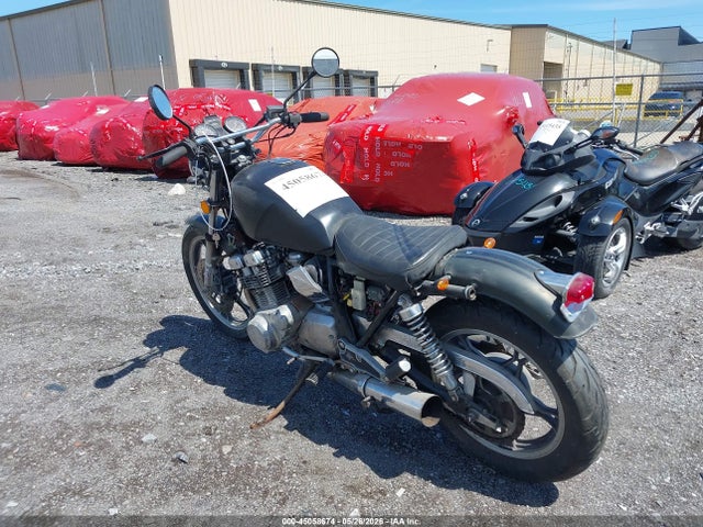Suzuki Gs750 T