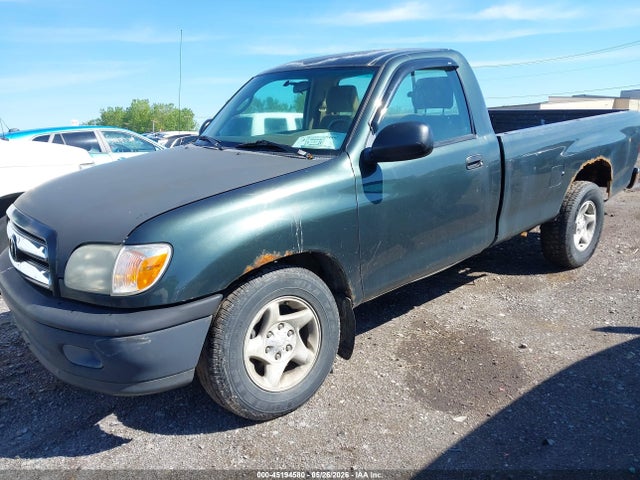 Toyota Tundra Base V8