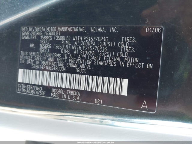 Toyota Tundra Base V8