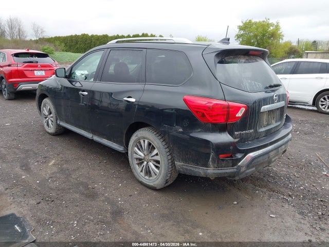 Nissan Pathfinder Sv
