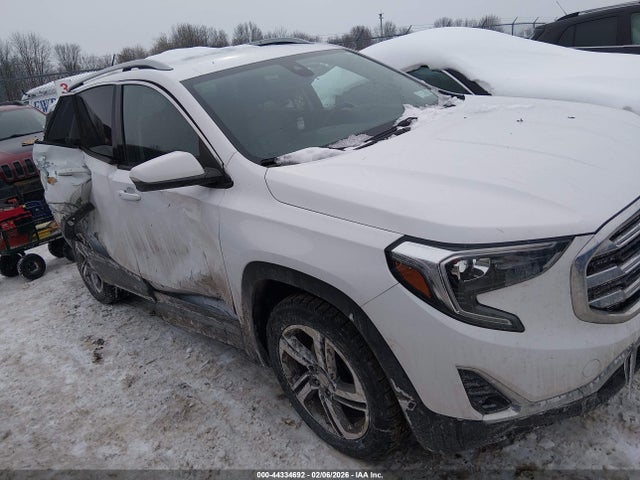 Salvage GMC Terrain Image