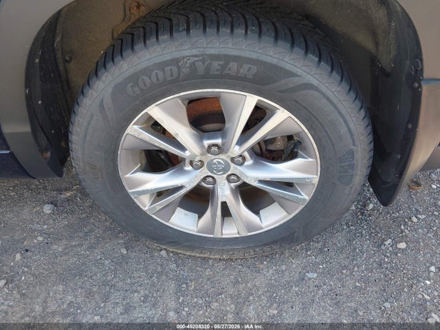 Toyota Highlander Xle V6