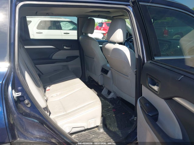 Toyota Highlander Xle V6