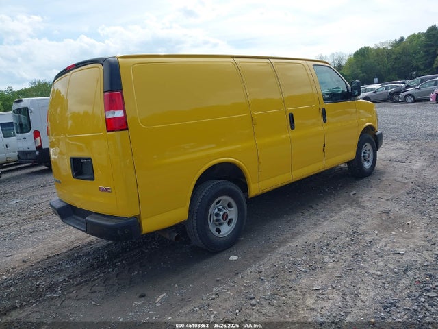 GMC Savana Rwd 2500 Regular Wheelbase Work Van