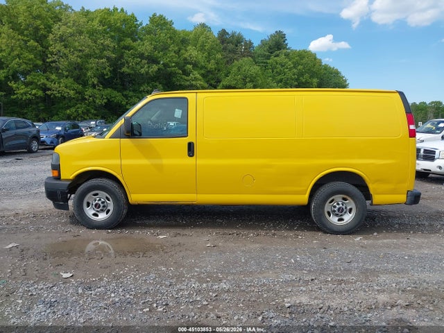 GMC Savana Rwd 2500 Regular Wheelbase Work Van