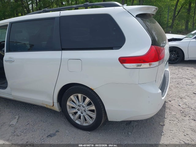 Toyota Sienna Limited