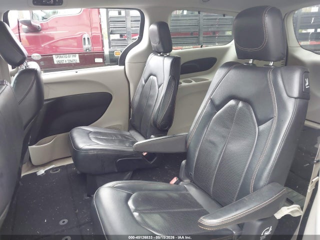 Chrysler Pacifica Touring L