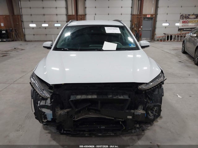 Hyundai KONA Sel